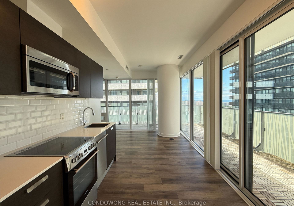 42-charles-street-e-toronto-ontario-c13158280
