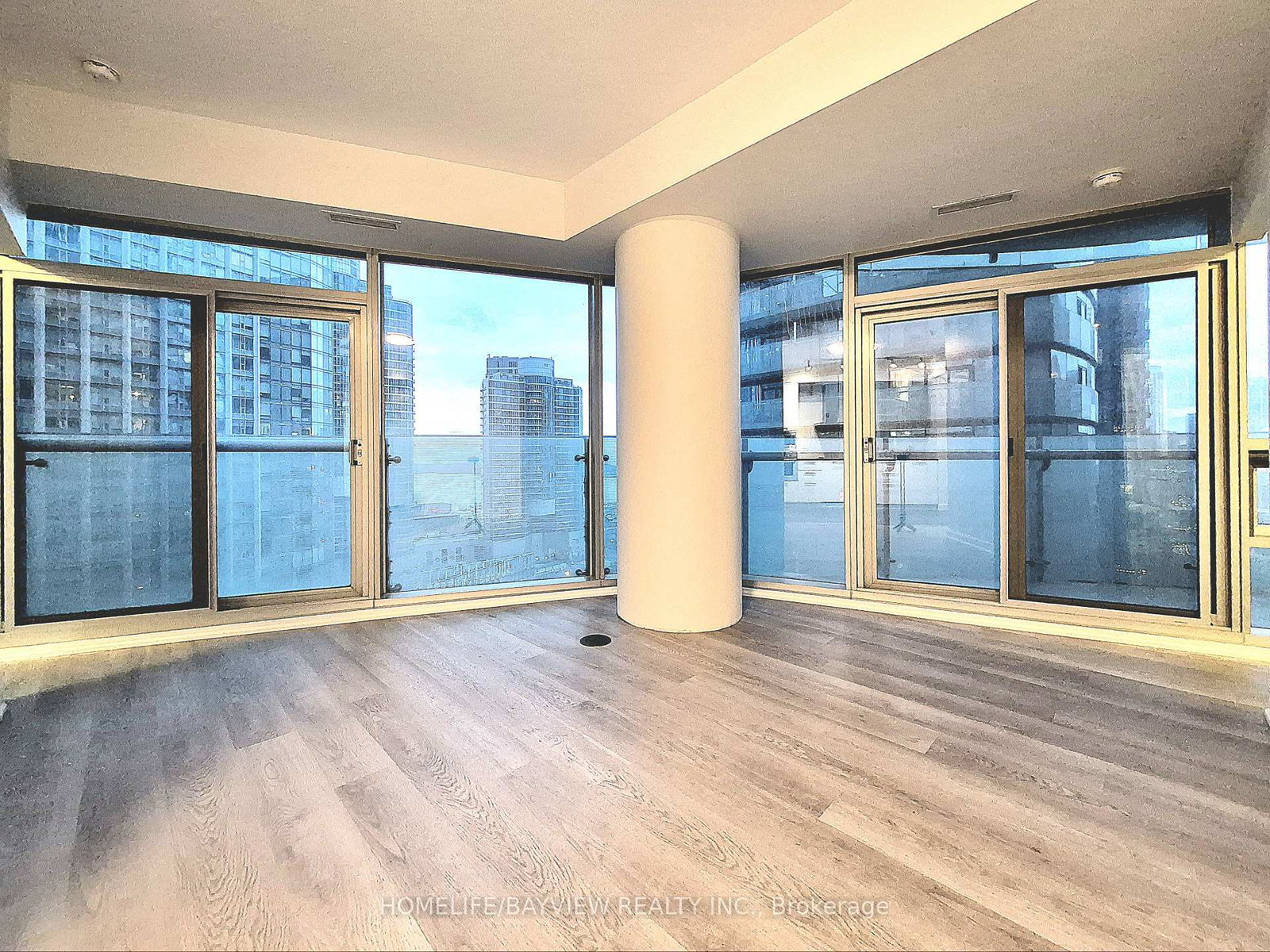 14-york-street-toronto-ontario-c13158428