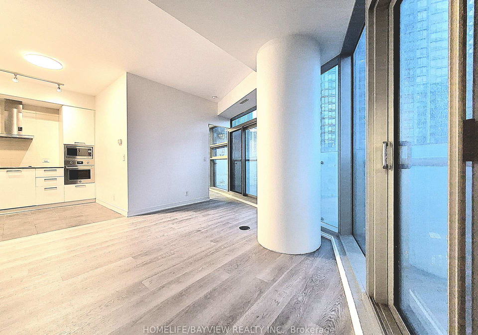 14-york-street-toronto-ontario-c13158428