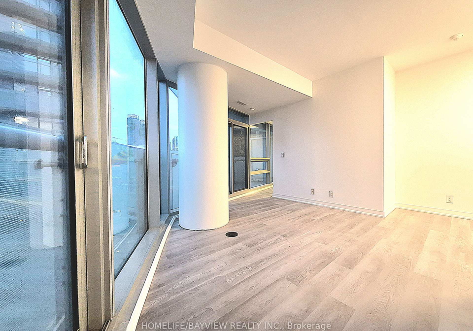 14-york-street-toronto-ontario-c13158428
