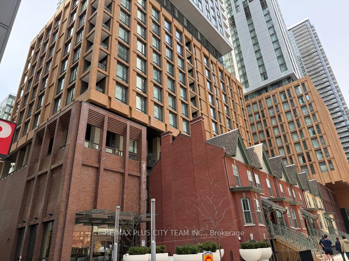 8-widmer-street-toronto-ontario-c13158670