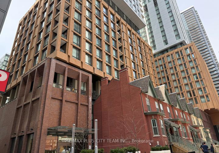 8-widmer-street-toronto-ontario-c13158670