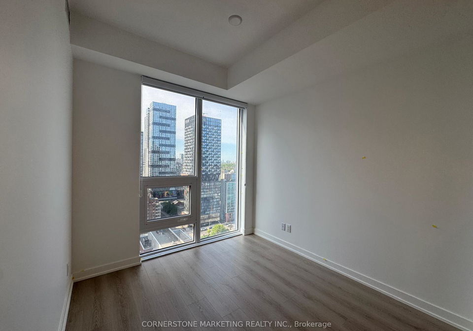 100-queen-street-e-toronto-ontario-c13158720