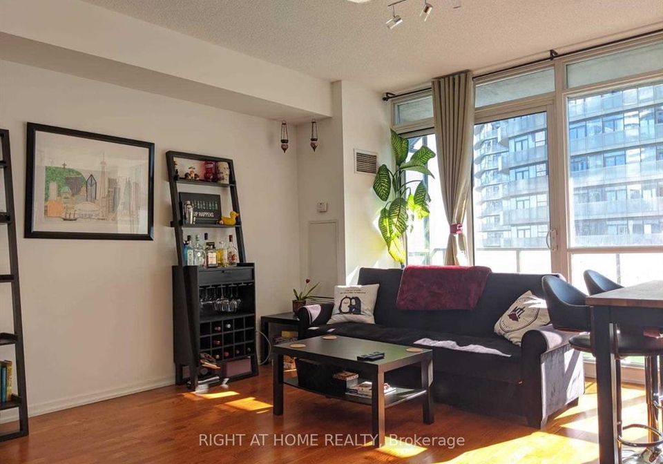 55-bremner-boulevard-toronto-ontario-c13158726