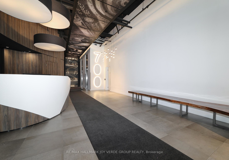 700-king-street-w-toronto-ontario-c13158966