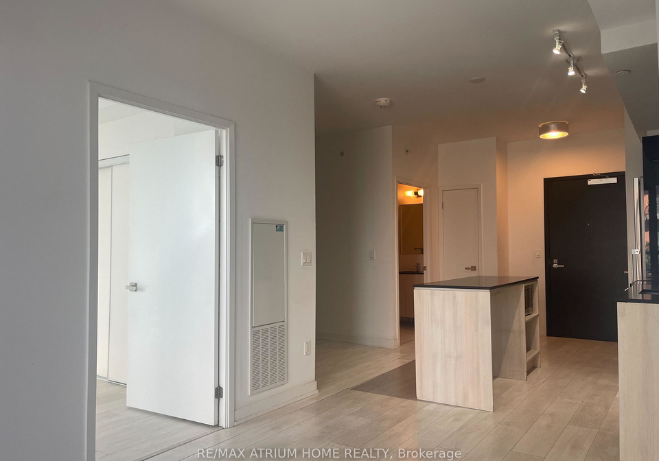31-tippett-road-toronto-ontario-c13158976