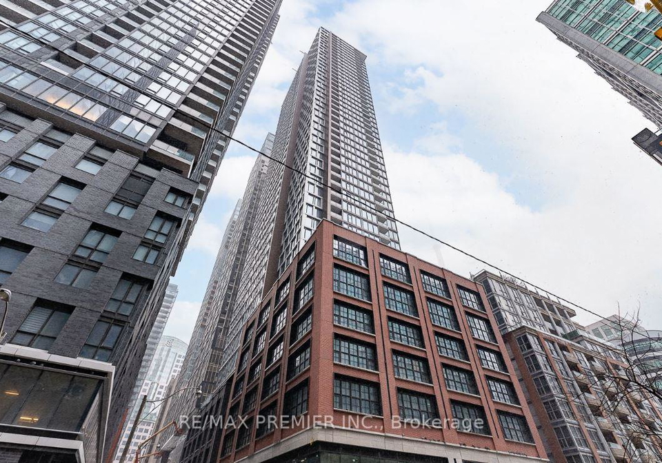 55-mercer-street-toronto-ontario-c13159302