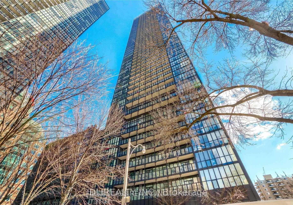 101-charles-street-e-toronto-ontario-c13159380
