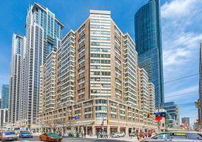 717-bay-street-toronto-ontario-c13159676