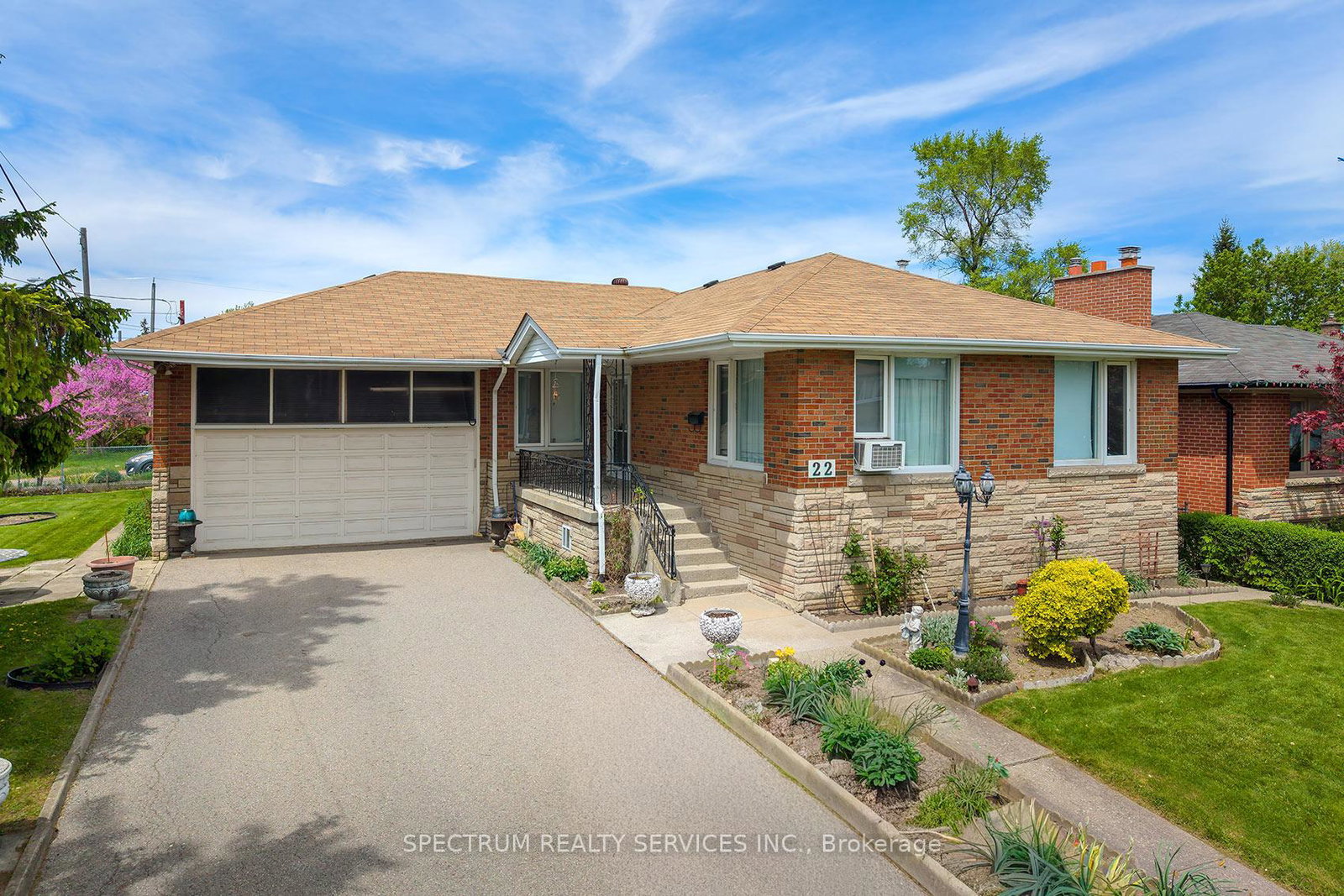 22-barksdale-avenue-toronto-ontario-c13159776