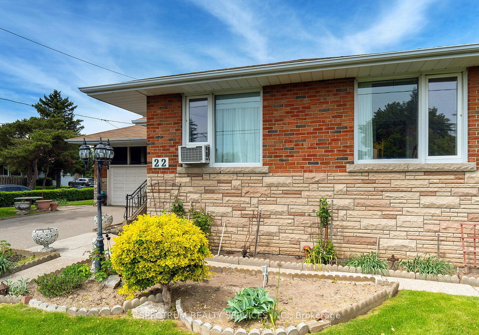 22-barksdale-avenue-toronto-ontario-c13159776