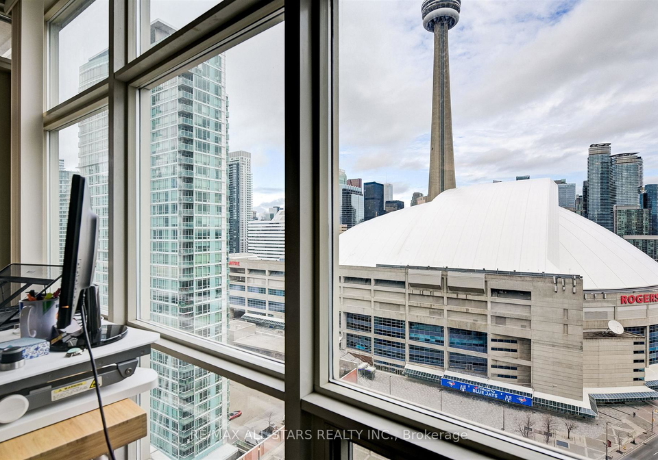 10-navy-wharf-court-toronto-ontario-c13159824