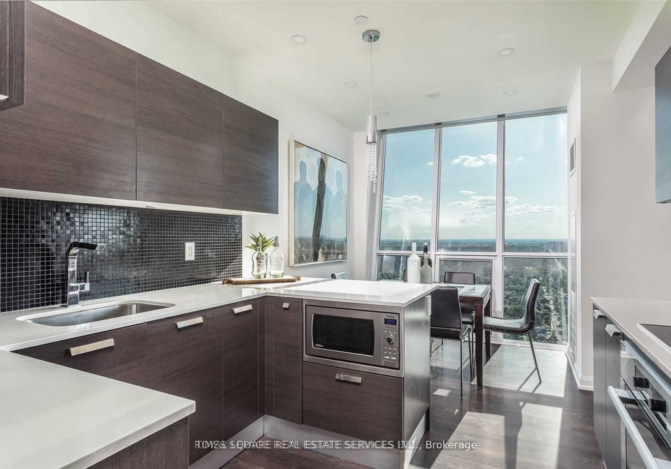11-bogert-avenue-toronto-ontario-c13159952