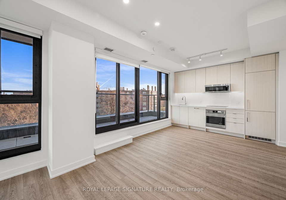 250-lawrence-avenue-w-toronto-ontario-c13160016