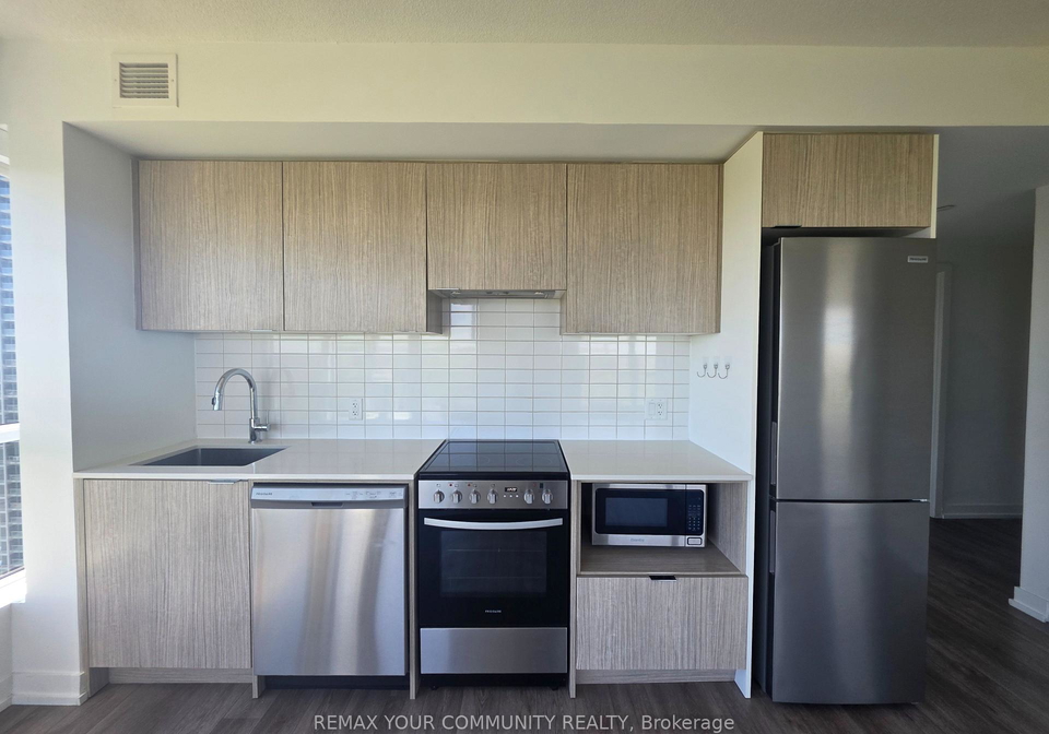 395-bloor-street-e-toronto-ontario-c13160068