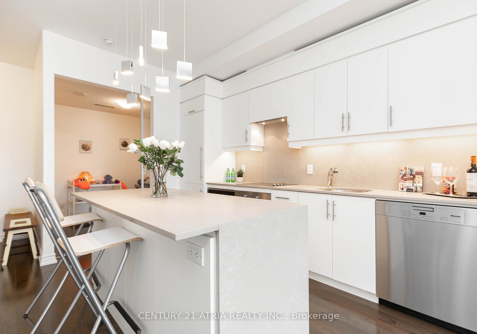 23-glebe-road-w-toronto-ontario-c13160118