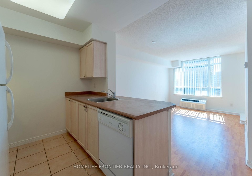 155-beecroft-road-toronto-ontario-c13160426