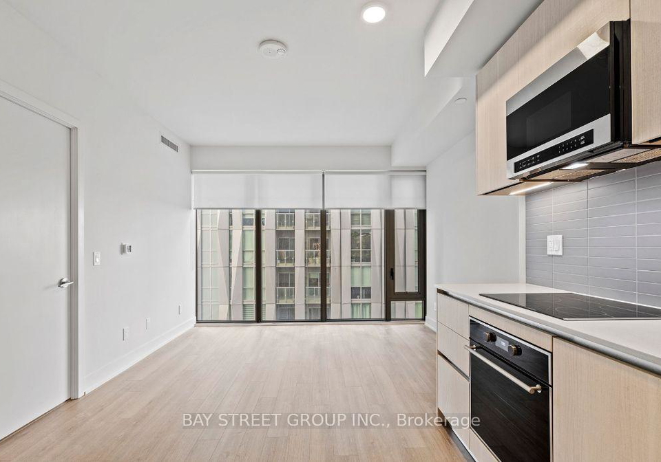 8-cumberland-street-toronto-ontario-c13160586