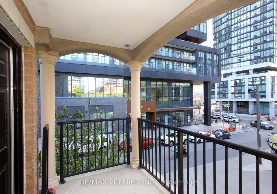 22-western-battery-road-toronto-ontario-c13160616
