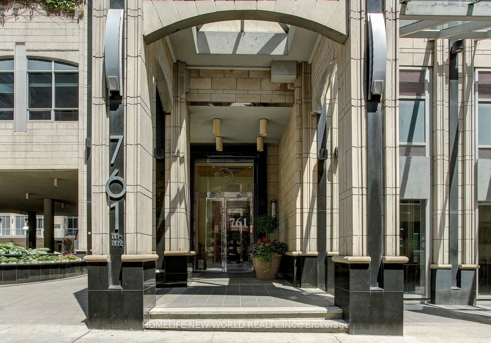 761-bay-street-toronto-ontario-c13160712