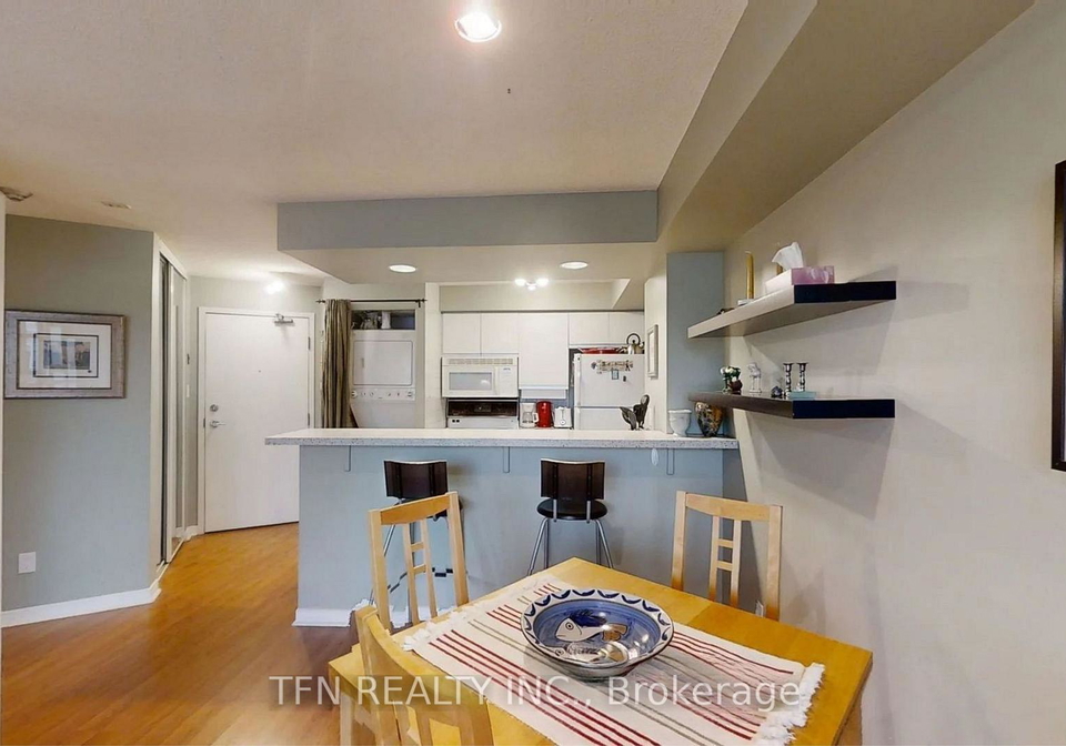 801-king-street-w-toronto-ontario-c13160956