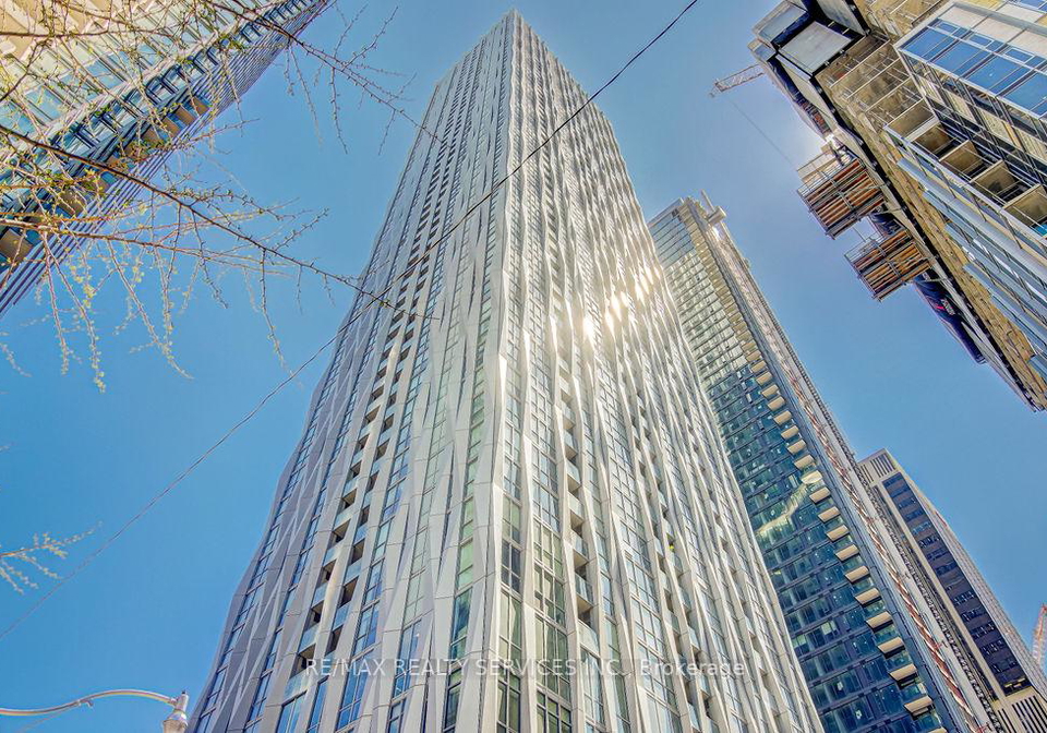 1-yorkville-avenue-toronto-ontario-c13160996