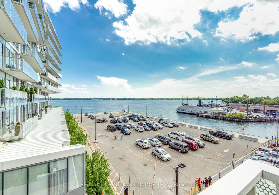 15-queens-quay-e-toronto-ontario-c13161102