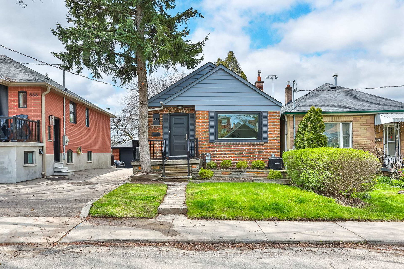 568-northcliffe-boulevard-toronto-ontario-c13161184