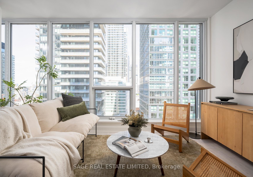35-mercer-street-toronto-ontario-c13161294