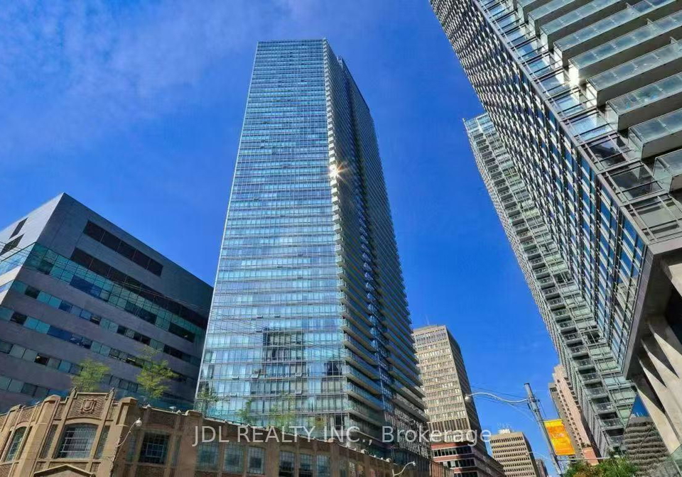 832-bay-street-toronto-ontario-c13161532