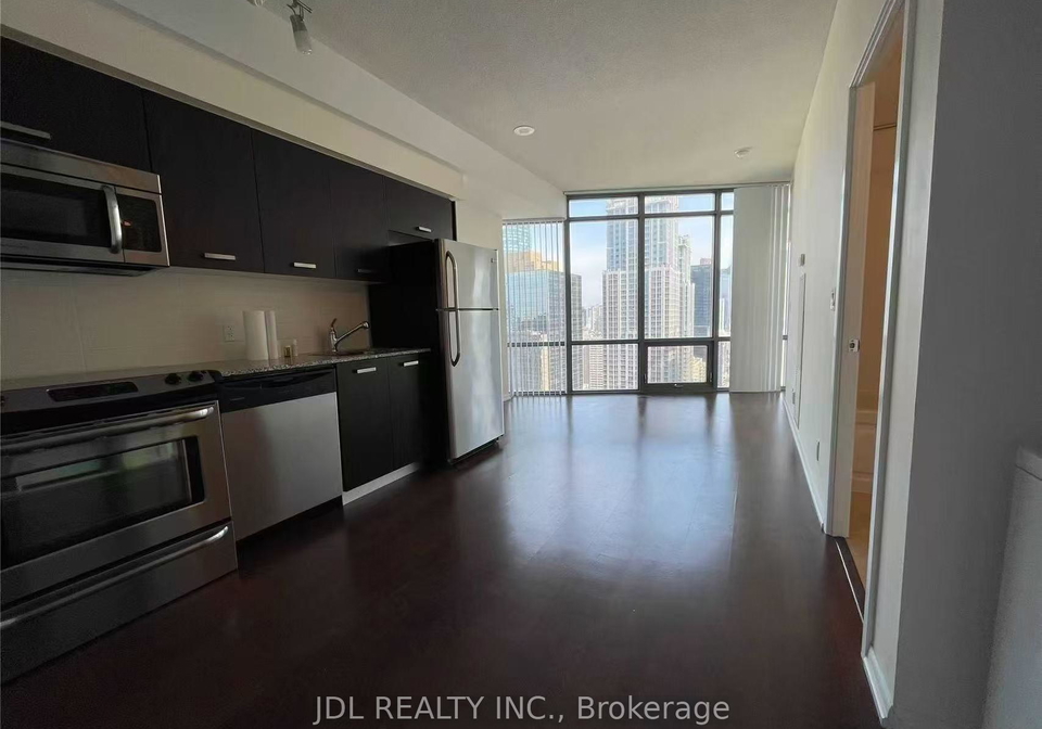 832-bay-street-toronto-ontario-c13161532