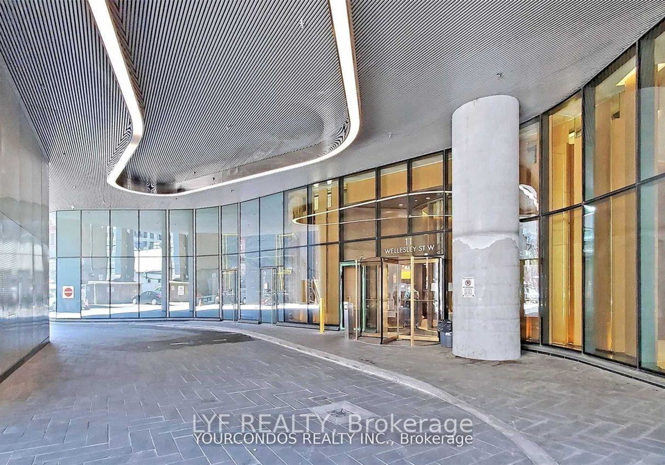 11-wellesley-street-w-toronto-ontario-c13161714