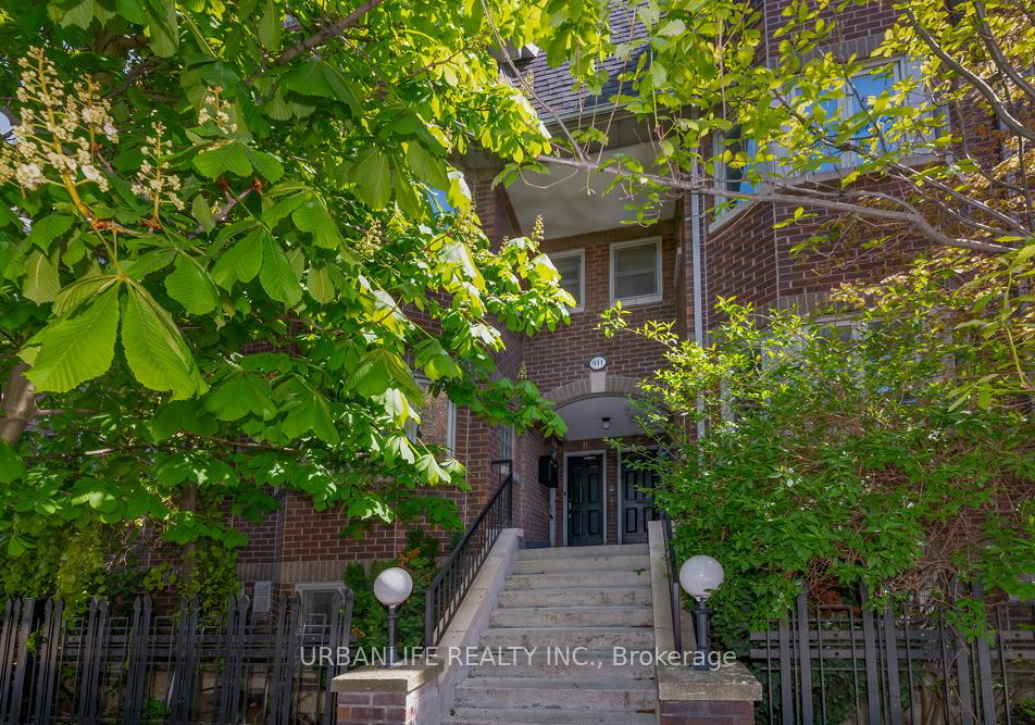 911a-adelaide-street-w-toronto-ontario-c13161820