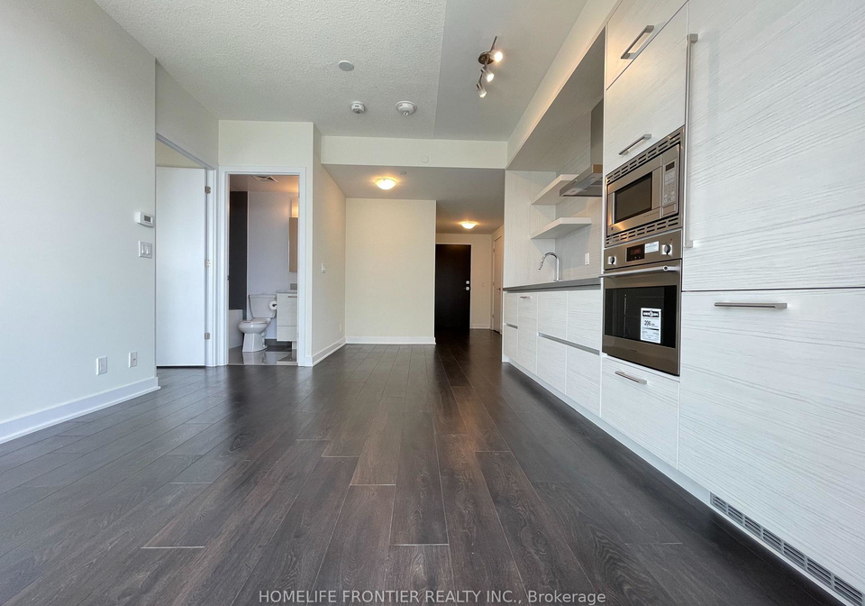 2221-yonge-street-toronto-ontario-c13162804