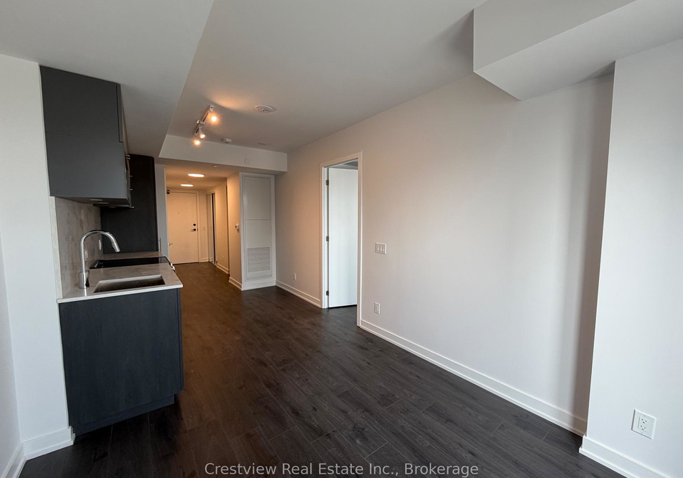 100-queen-street-e-toronto-ontario-c13162894