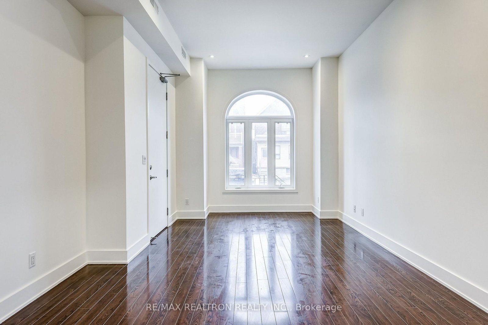 588-ossington-avenue-toronto-ontario-c13162902