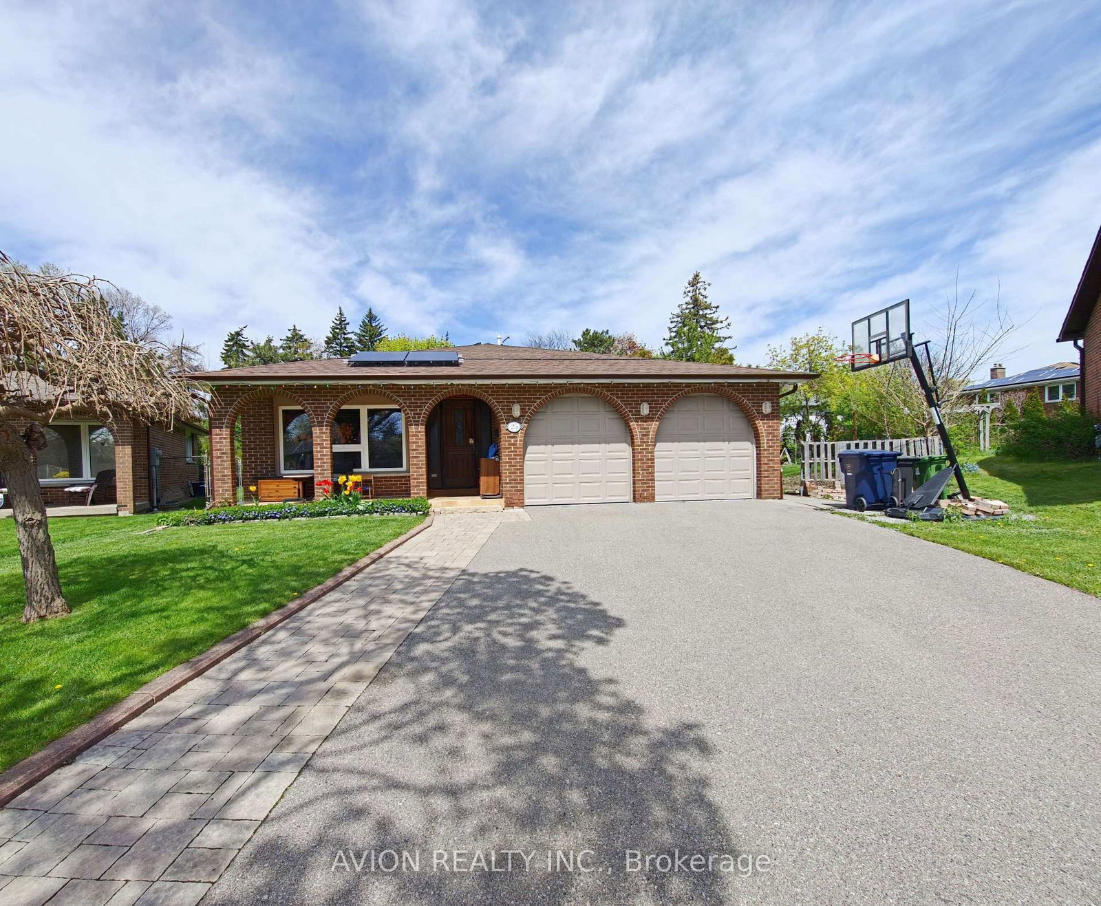 25-squirewood-road-north-york-ontario-c13163368