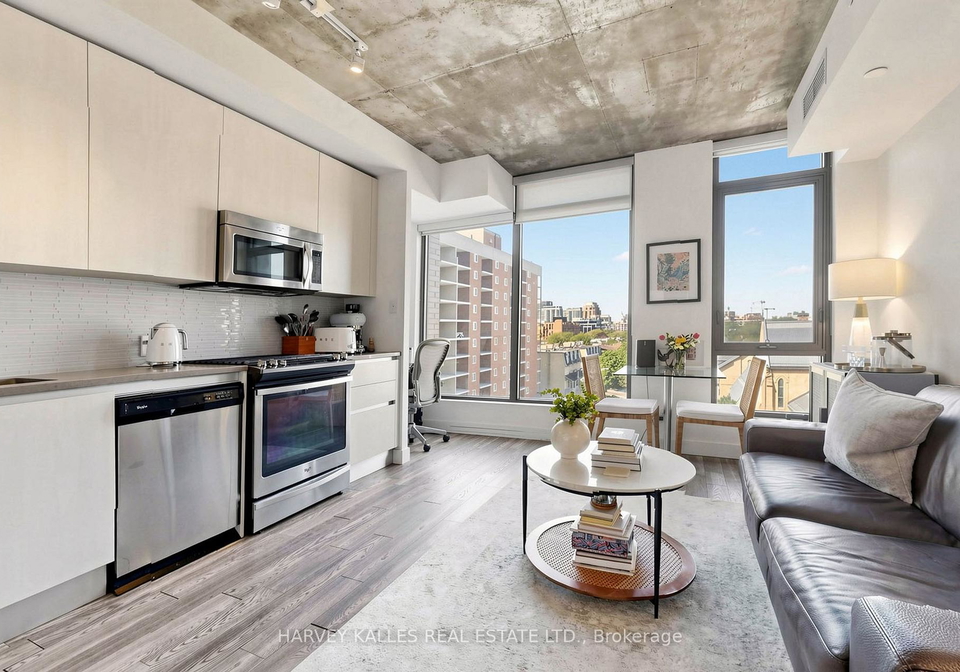 111-bathurst-street-toronto-ontario-c13163430