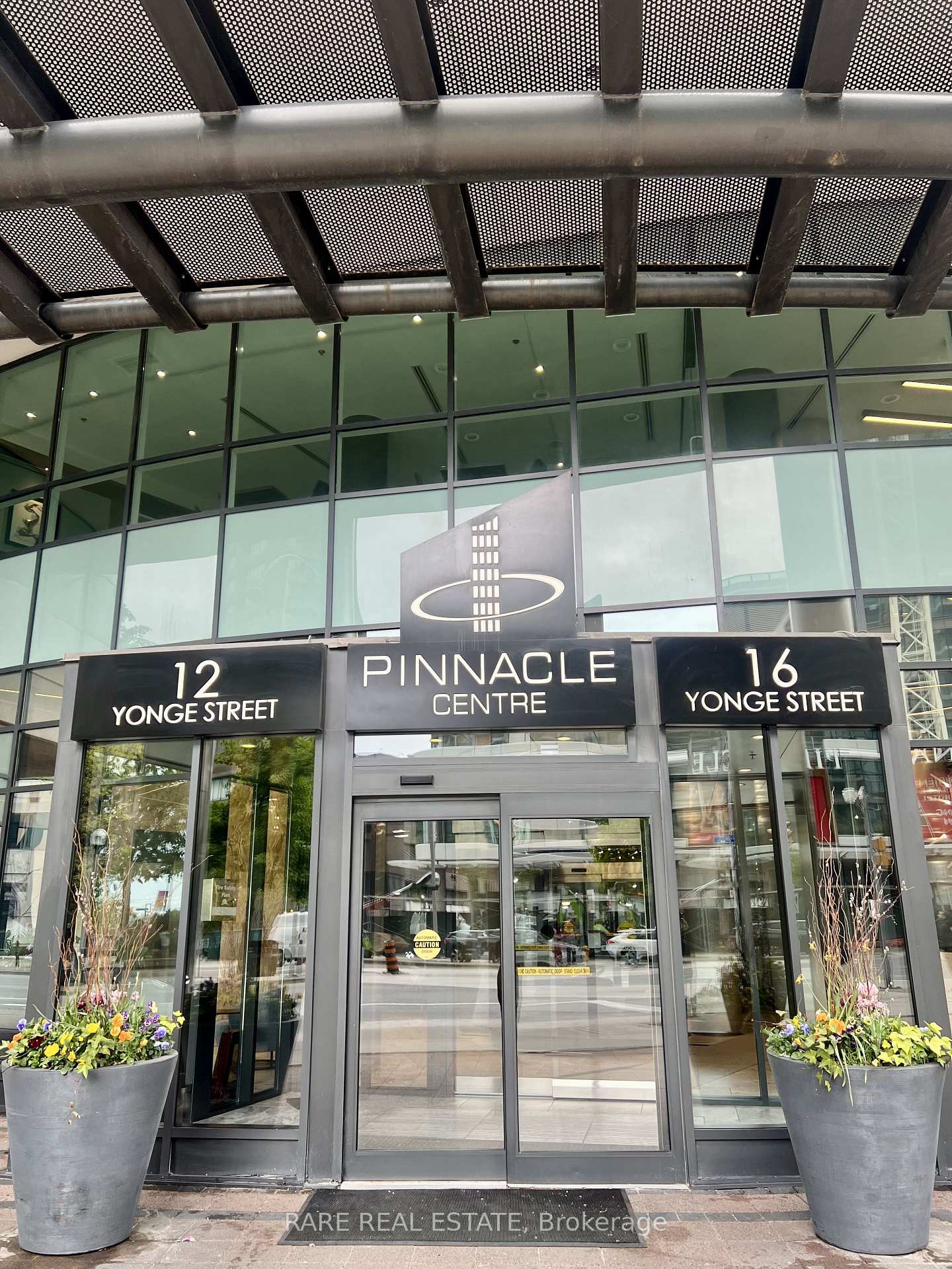 12-yonge-street-n-toronto-ontario-c13163604
