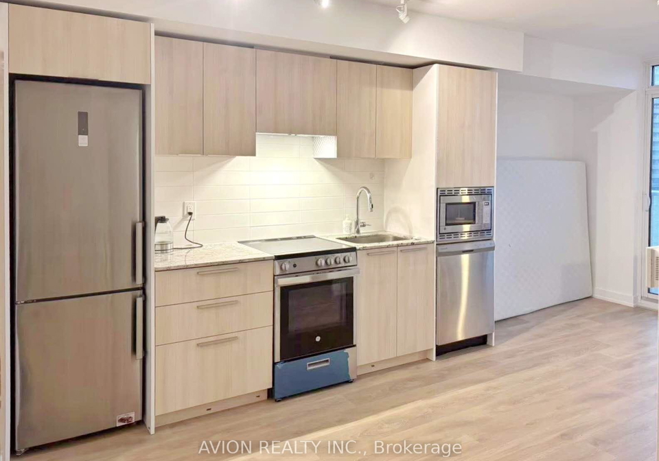 501-yonge-street-toronto-ontario-c13163798