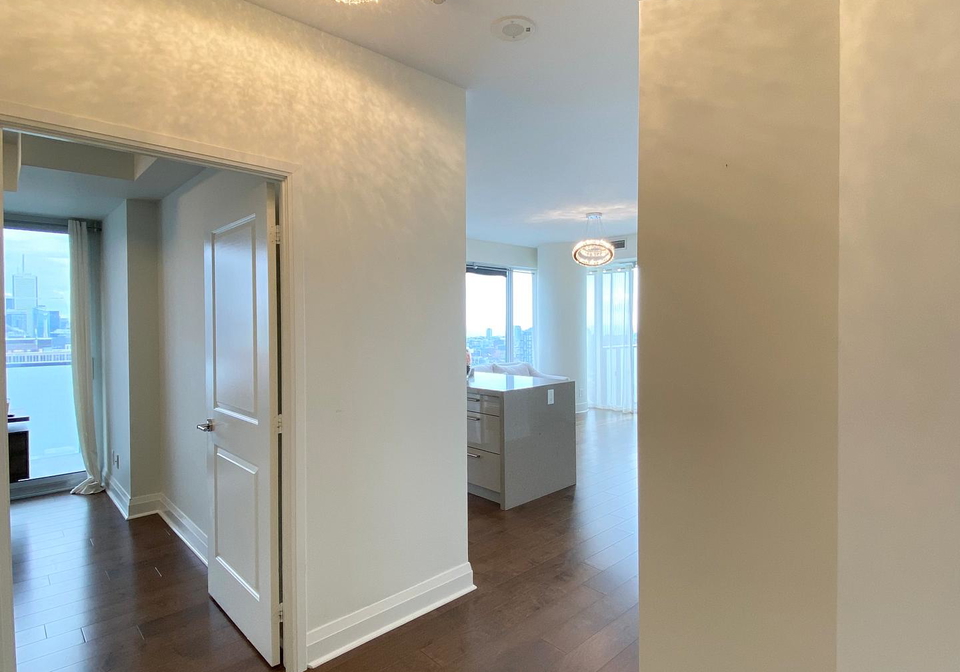 1080-bay-street-toronto-ontario-c13163900