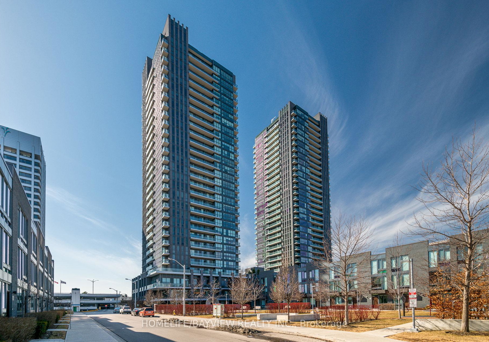 2-sonic-way-east-york-ontario-c13163932