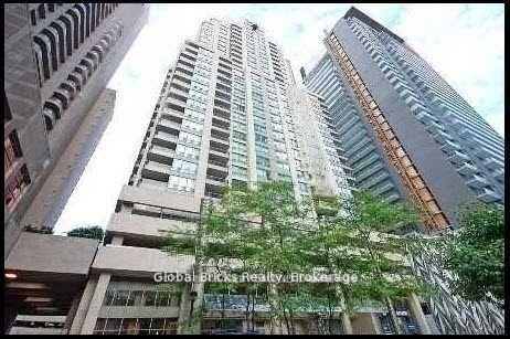 750-bay-street-toronto-ontario-c13164370