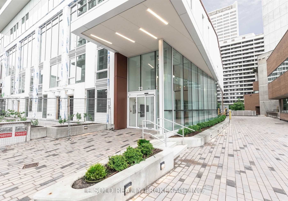 33-helendale-avenue-toronto-ontario-c13164500