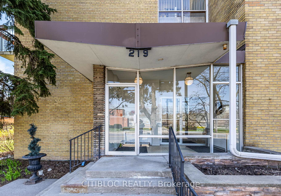 219-wilson-avenue-toronto-ontario-c13164612