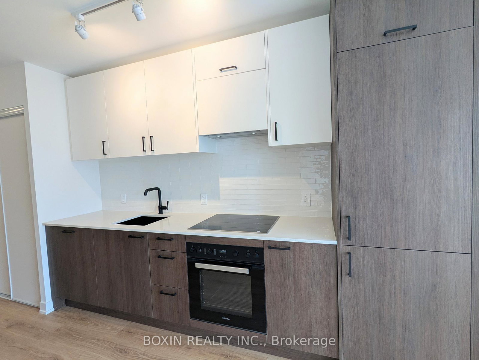 1-quarrington-lane-north-york-ontario-c13164688