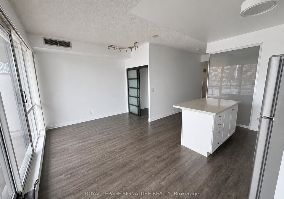 220-victoria-street-toronto-ontario-c13165098