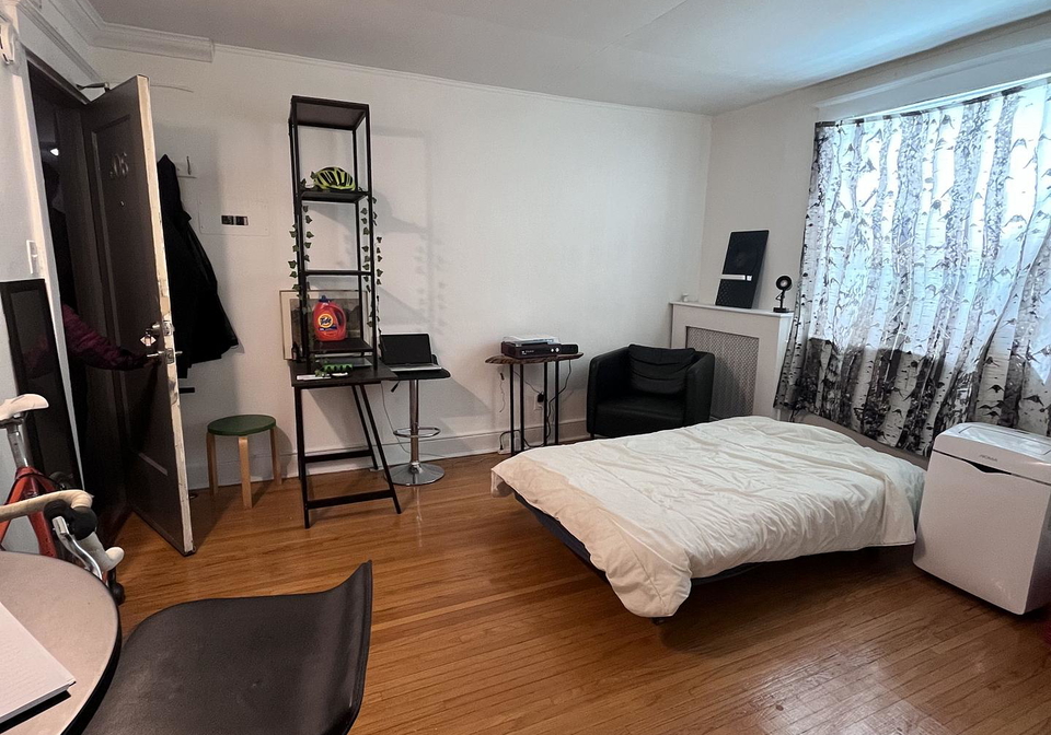 44-huntley-street-toronto-ontario-c13165214
