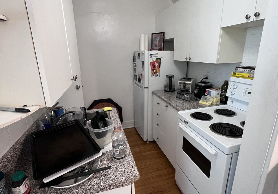 44-huntley-street-toronto-ontario-c13165214