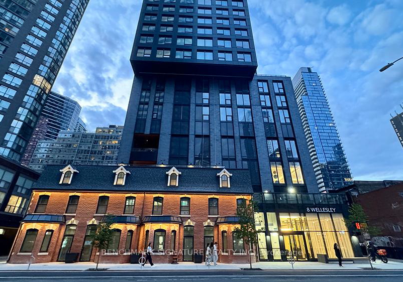 8-wellesley-street-e-toronto-ontario-c13165246